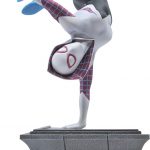 FIGURA GALLERY MARVEL SPIDER-MAN SPIDER-GWEN DIORAMA
