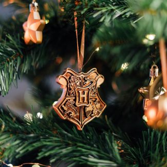 Set Adornos Navidad Harry Potter Snitch Dorada Nimbus 2000 Y Escudo Hogwarts