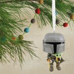 Adorno Funko Pop! Mandalorian con Grogu 8 cm